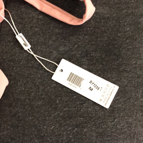 Bikini - Picture 6 of 6